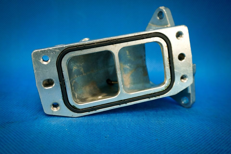 Gaz Kelebek Bağlantı Parçası 04L128637B 04L128637D 04L128637E 04L128637T