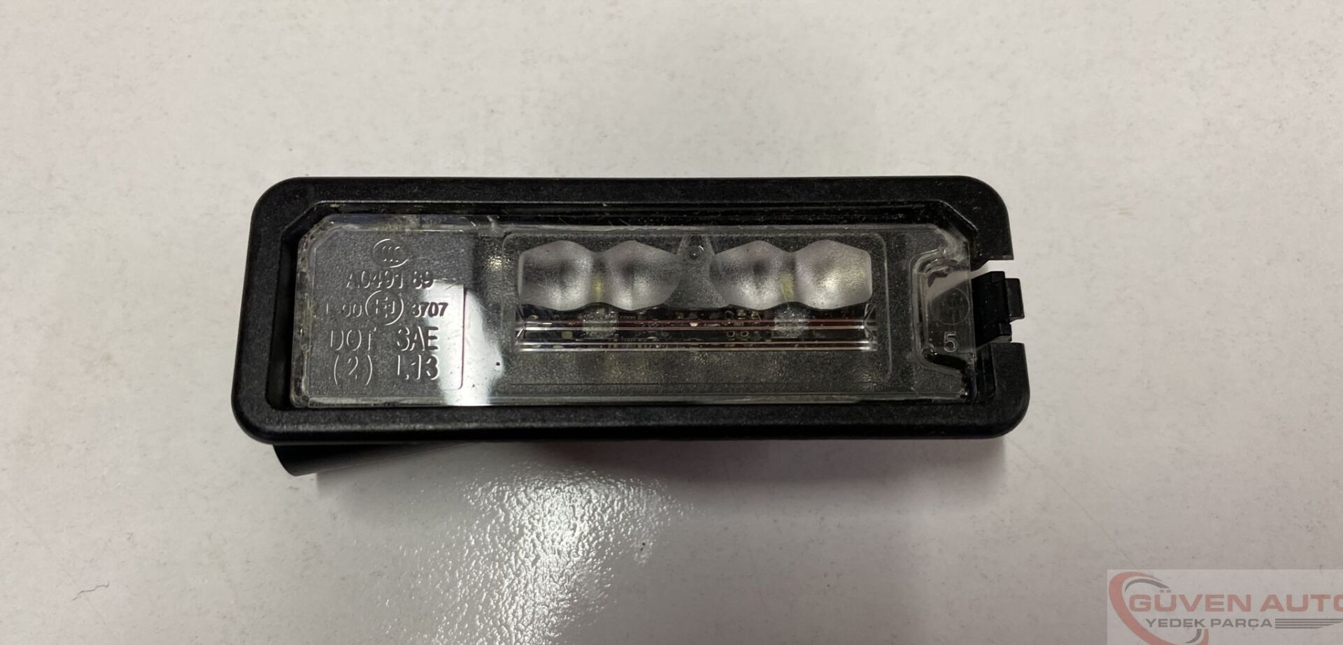 Plaka Lambası   -1K8943021C - 1K8943021A - 1K8943021B - 1K8943021D