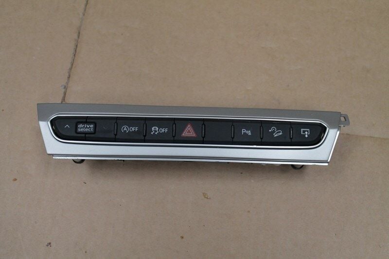 DÖRTLÜ FLAŞÖR KONTROL EKRANI Q7 - 4M0925301M