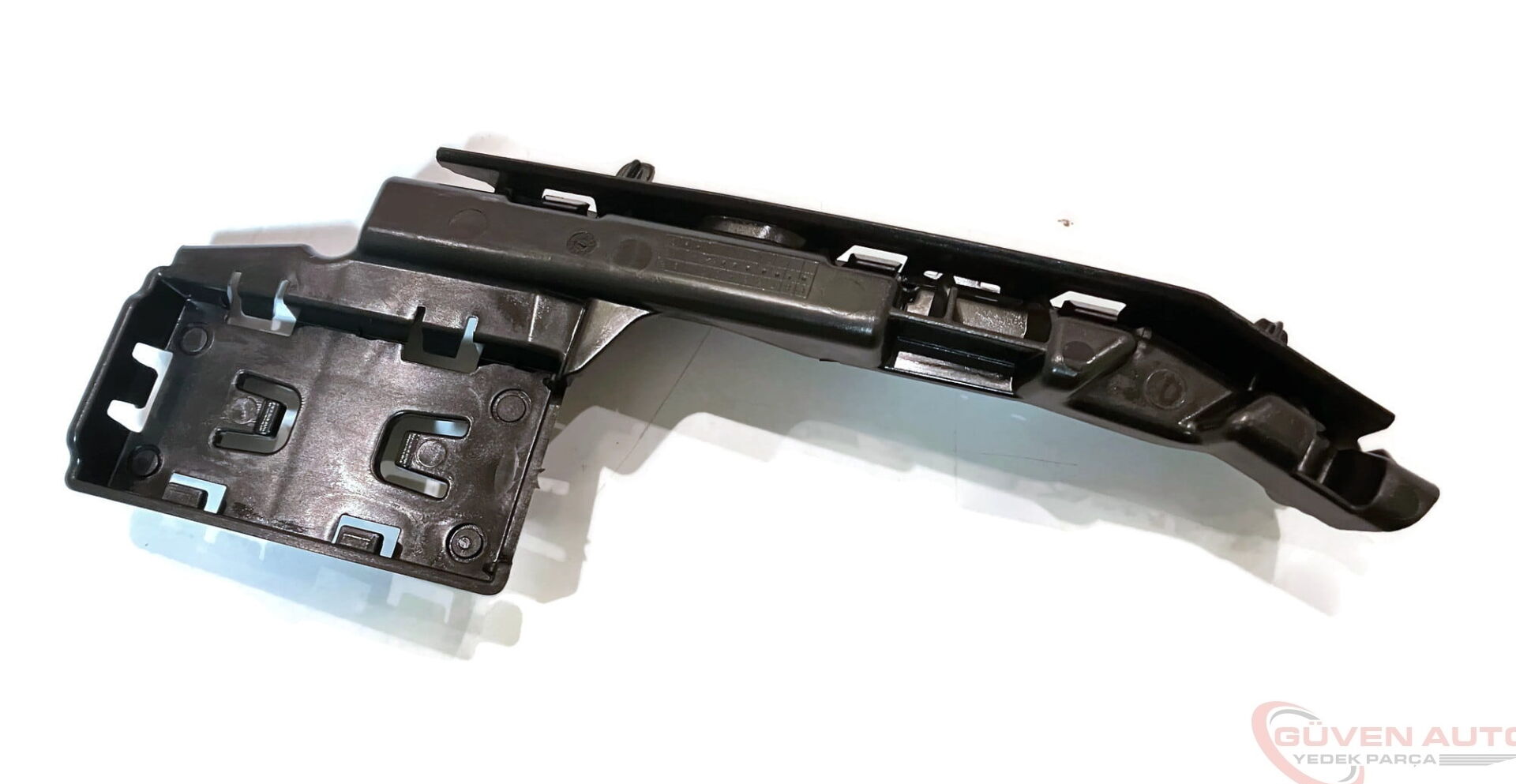 Skoda Octavia 20> Ön Tampon Braketi Sol 5E3807183