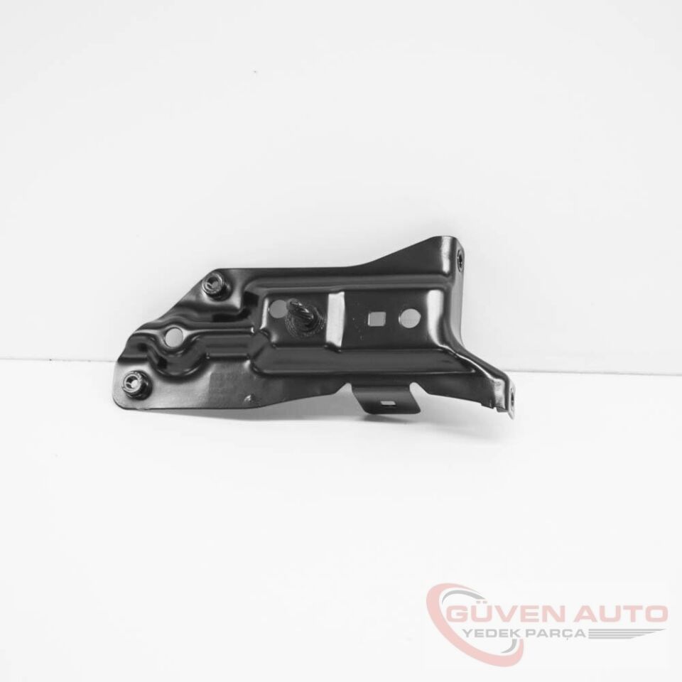 Audi A3 Çamurluk Braketi Sol 2004-2013      -8P0821135B