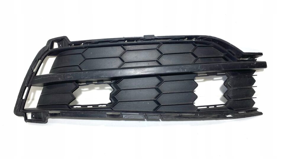 SKODA KAROQ SAĞ SİS KAPAĞI 18>   -57A807368