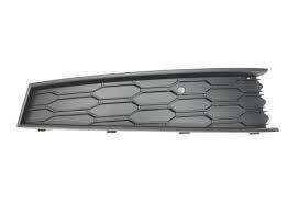 SKODA SCALA SİS FAR ÇERÇEVESİ SAĞ    -657807682A