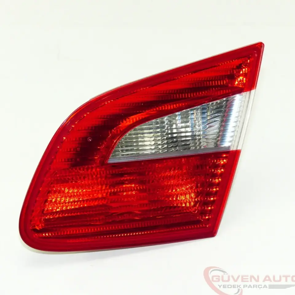 Skoda Superb Sağ İç Stop (2008-2013)    3T5945108